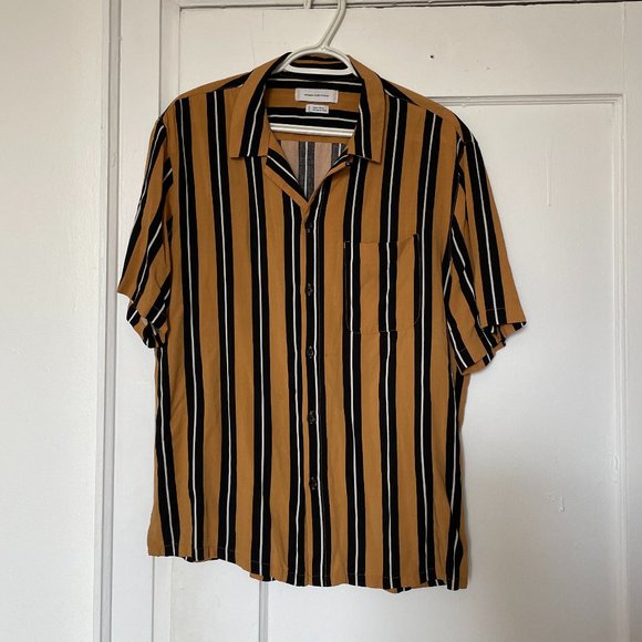 Urban Outfitters Summer Shirt - Picture 1 of 3